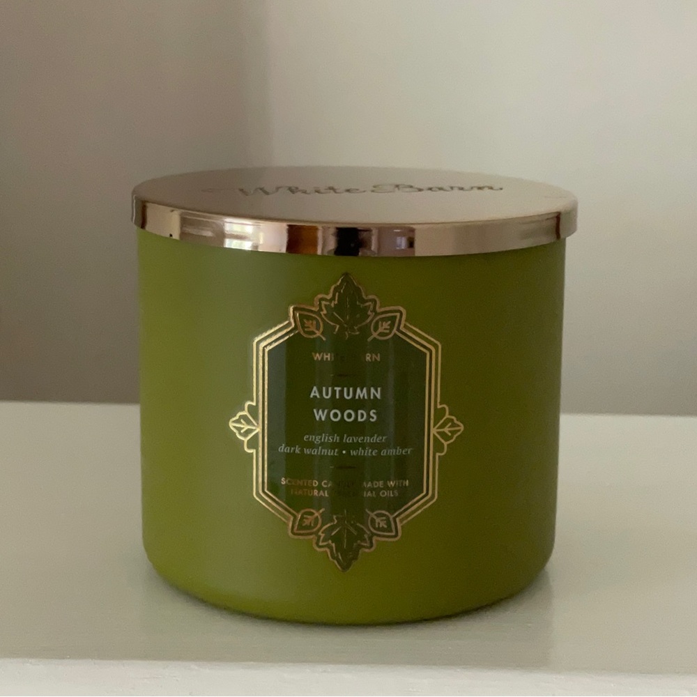 Autumn Woods 3 Wick Candle | White Barn